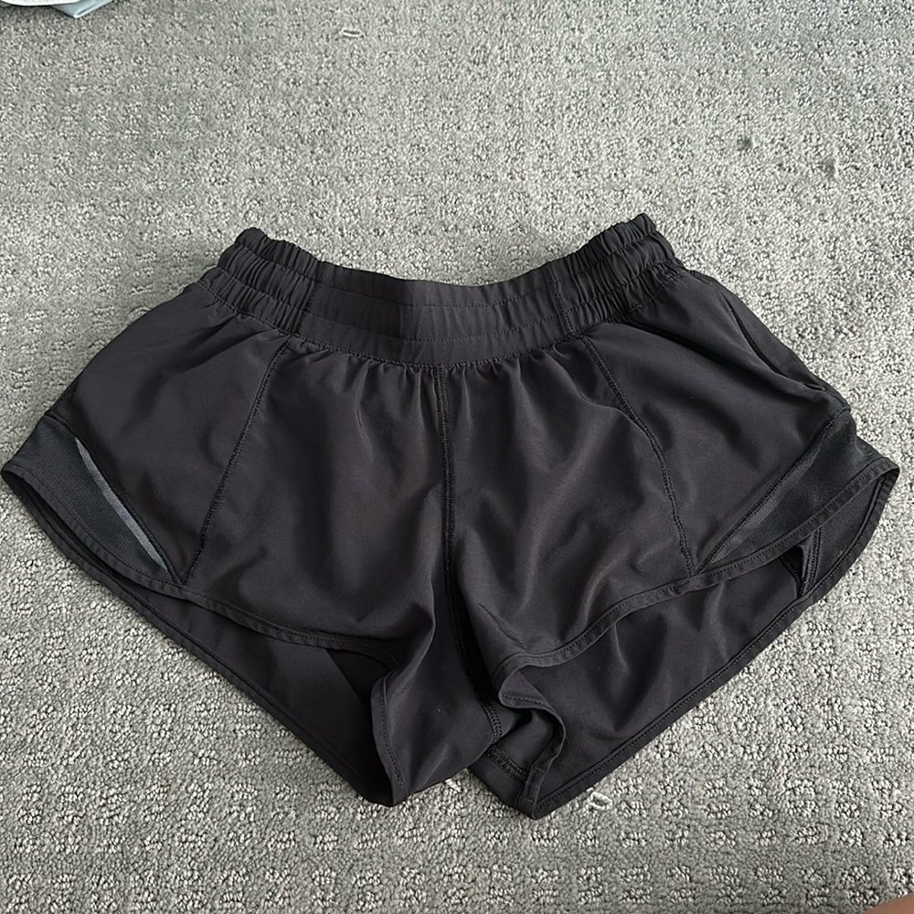 Lululemon hotty hot shorts low rise